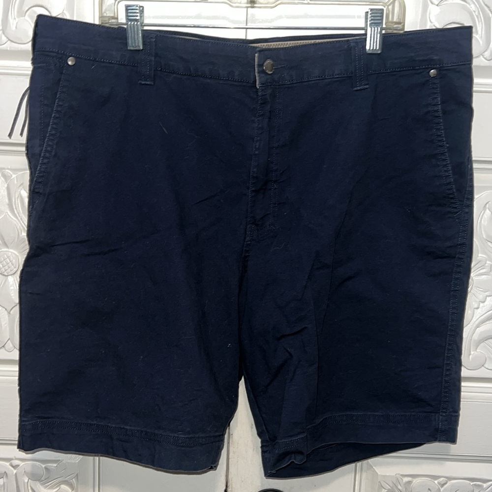 Columbia Regular Fit Flat Front Men’s Shorts 40